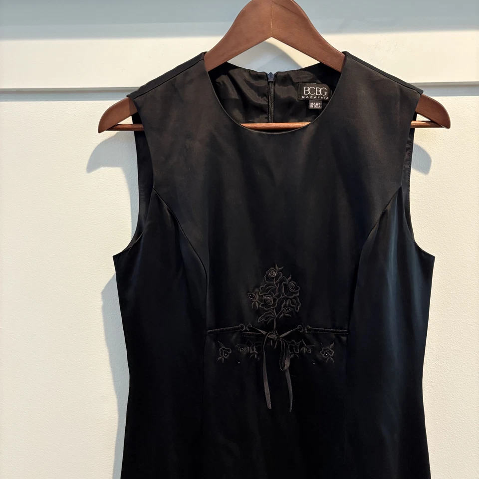 BCBG Max Azria Y2K Dress Womens 8 Black Sheath Rose Beaded Embroidered Made USA - Image 3 of 4
