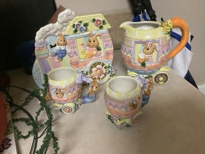 Great Set Of Easter Collectibles