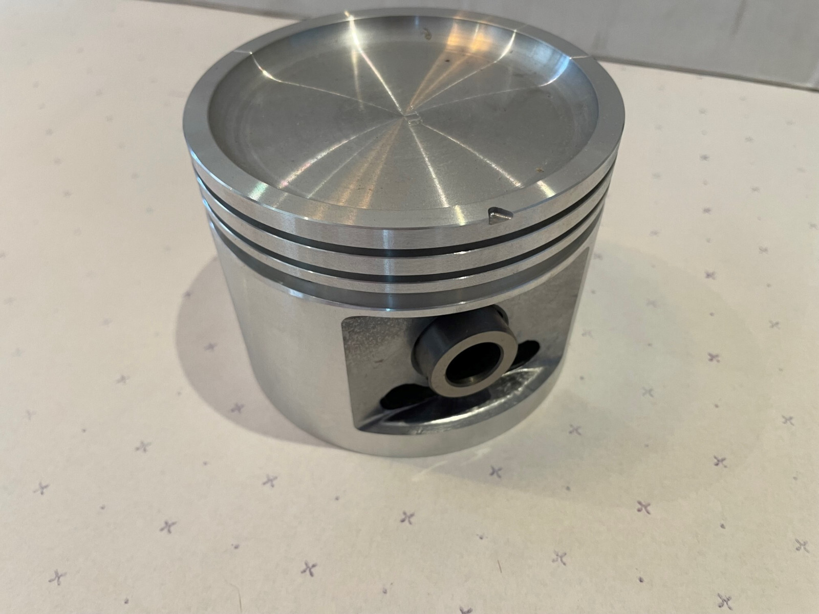 Set of Pistons (and rings) for Buick 455 engine Silvolite 1730H