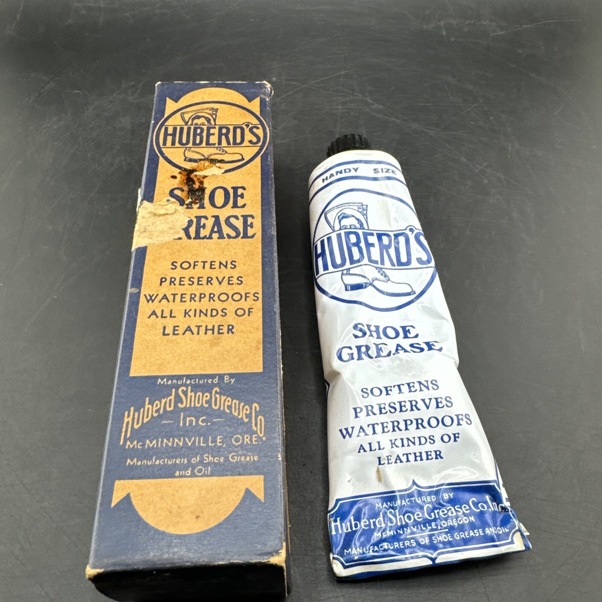 Vintage "Huberd's Shoe Grease" in original box! Waterproofs, softens leather📦