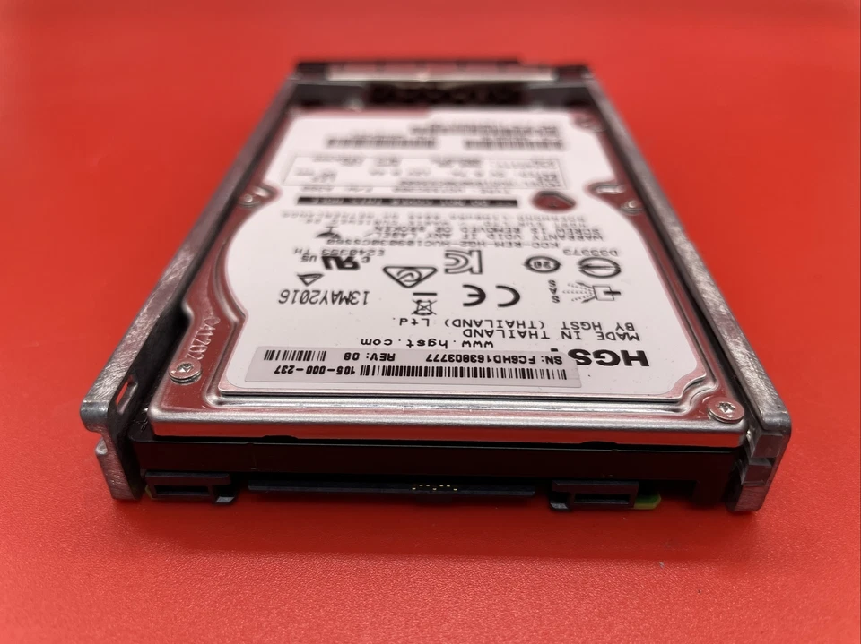 300G 10K SAS 2.5" HGST HUS109030CSS600 EMC 118033231 105-000-237 in Tray - Image 4 of 4