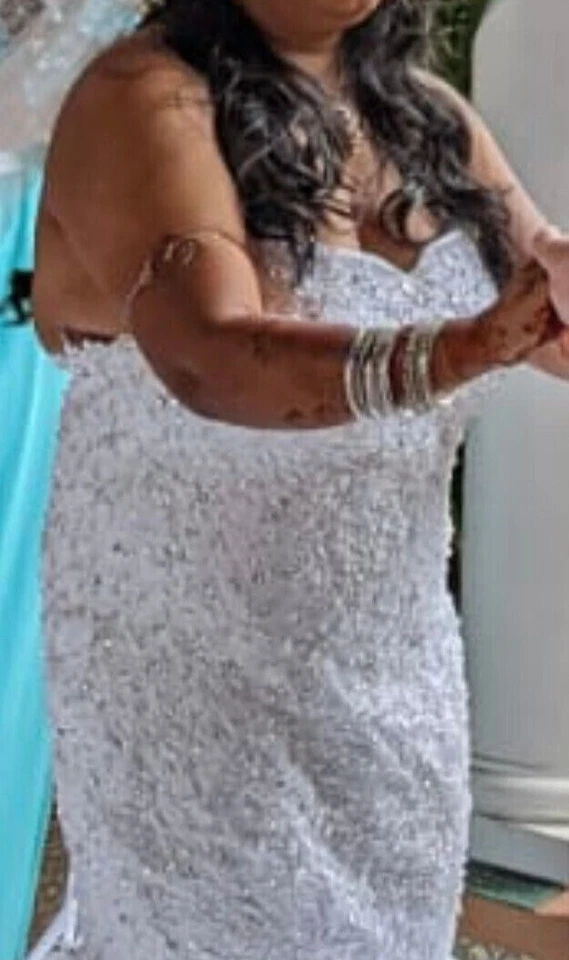 Wedding Dress white size 14 XL (adjustable by alteration) - Image 3 of 3