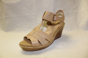 bandolino hartley wedge sandal