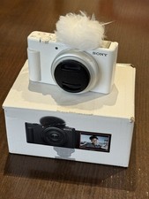 Sony ZV-1F 20.1MP Vlogging Camera - White boxed (389)