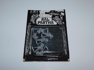 VINTAGE NOS Ral Partha METAL MINIATURES - 54-506 SWORDSMEN IN ARMOR 6-PACK