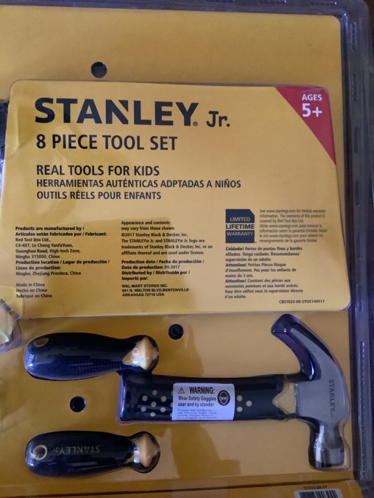 Stanley Jr. 8 piece tool set/ Hammer, tape measure, screw driver, more