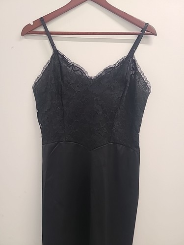 Vanity Fair Slip Black Nylon Lace Size 36 and Length 34 Inches