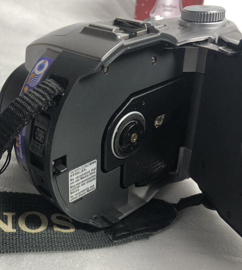 Sony MVC-CD400 Mavica Digital Camera,3x Optical Zoom Excellent