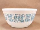 Vintage PYREX Amish Butterprint #402 Mixing Bowl 7 "  1  1/2 QT Made in USA