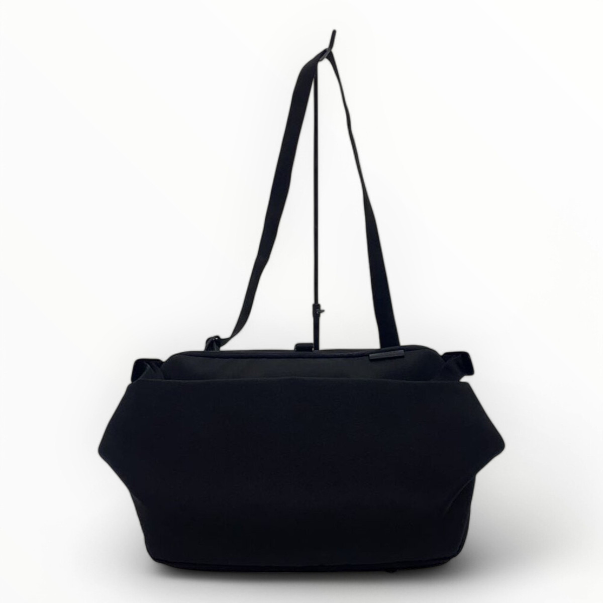 COTE&CIEL Shoulder Bag Black Authentic Men D:2.76” H:9.45” W COTE&CIEL Shoulder Bag Black Authentic Men D:2.76” H:9.45” W