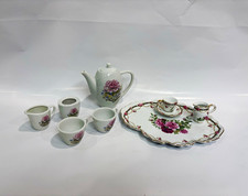 Made in Japan Floral Porcelain Mini Tea Set 7 pc Teapot Tray 3 Cups 3oz