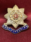 WW1/WW2 East Yorkshire Enamel Sweetheart Brooch with fixing