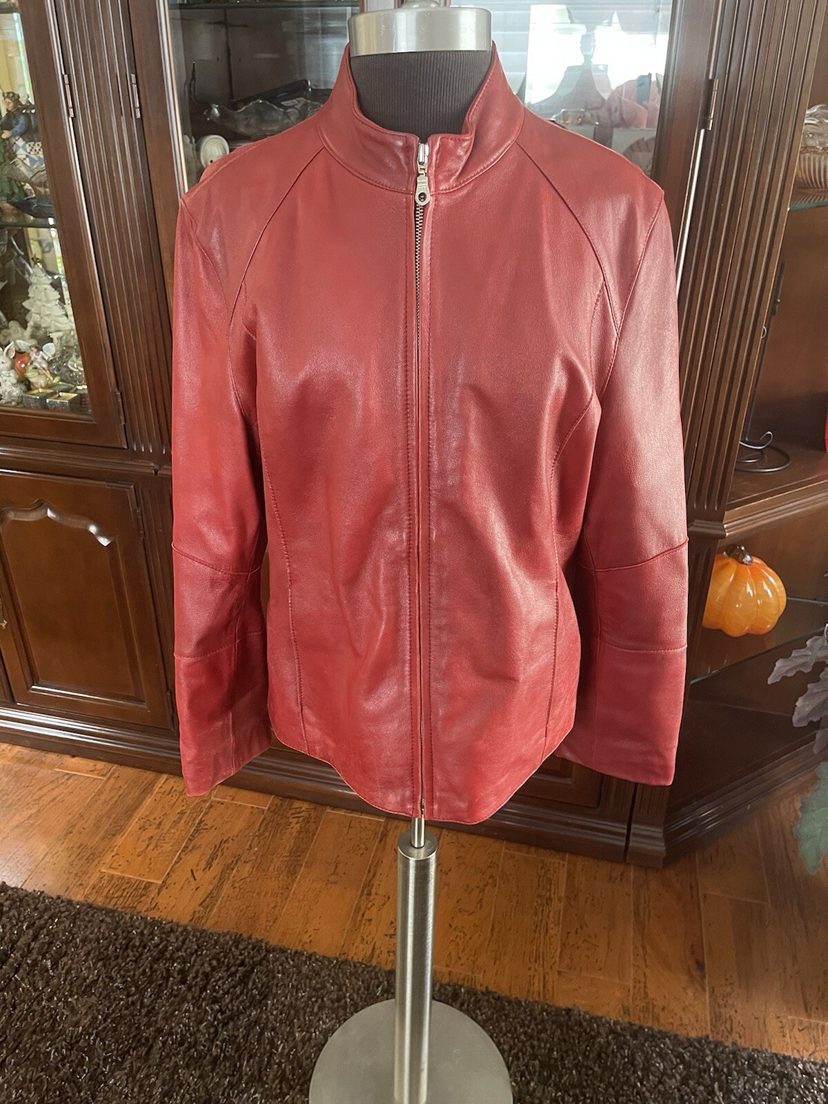 Picture 4 of 24