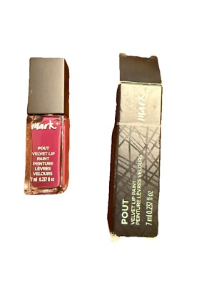Avon mark Pout Vinyl Lip Paint - Primer & Gloss  Fancy Tres Chic