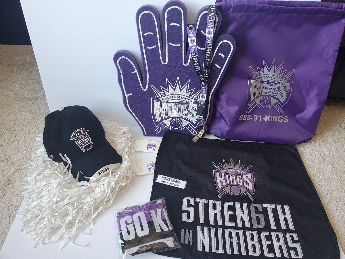 Sacramento Kings Fan Swag set: Hat, Thundersticks, Foam Hand, Lanyard, Fan  towel