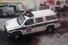 Fire & Rescue Chevrolet Suburban POLICE Vehicle 1/76 Scale Limited Edition J