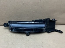 2025 RIVIAN FRONT R1T R1S RIGHT RH TURN PARK SIGNAL LIGHT LED OEM PT00882633-E
