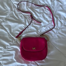 Borsa a tracolla Michael Kors mezza cupola ultra rosa pelle ciottolata tono oro