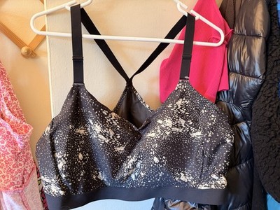 Old Navy PowerSoft Go-Dry Wireless Racerback Sports Bra Pullover Abstract 3X