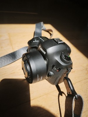 Canon EOS 5DS R 50,6MP DSLR-Kamera - Schwarz (Nur Gehäuse)