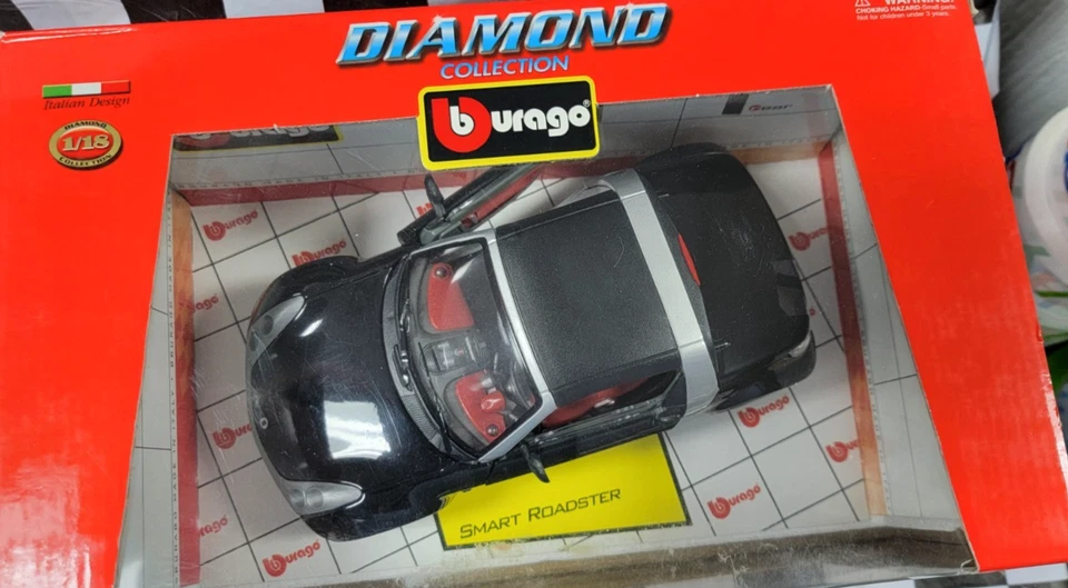 NEW Burago Diamond Coll. 1/18 MCC Smart Roadster Diecast Black Removable Top - Image 2 of 3