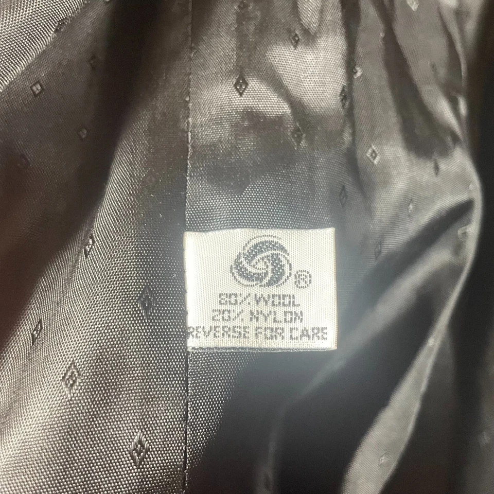 VTG Spencer Douglas Coat Women's Large Red Silver Buttons Lined Pockets Wool - Image 4 of 4