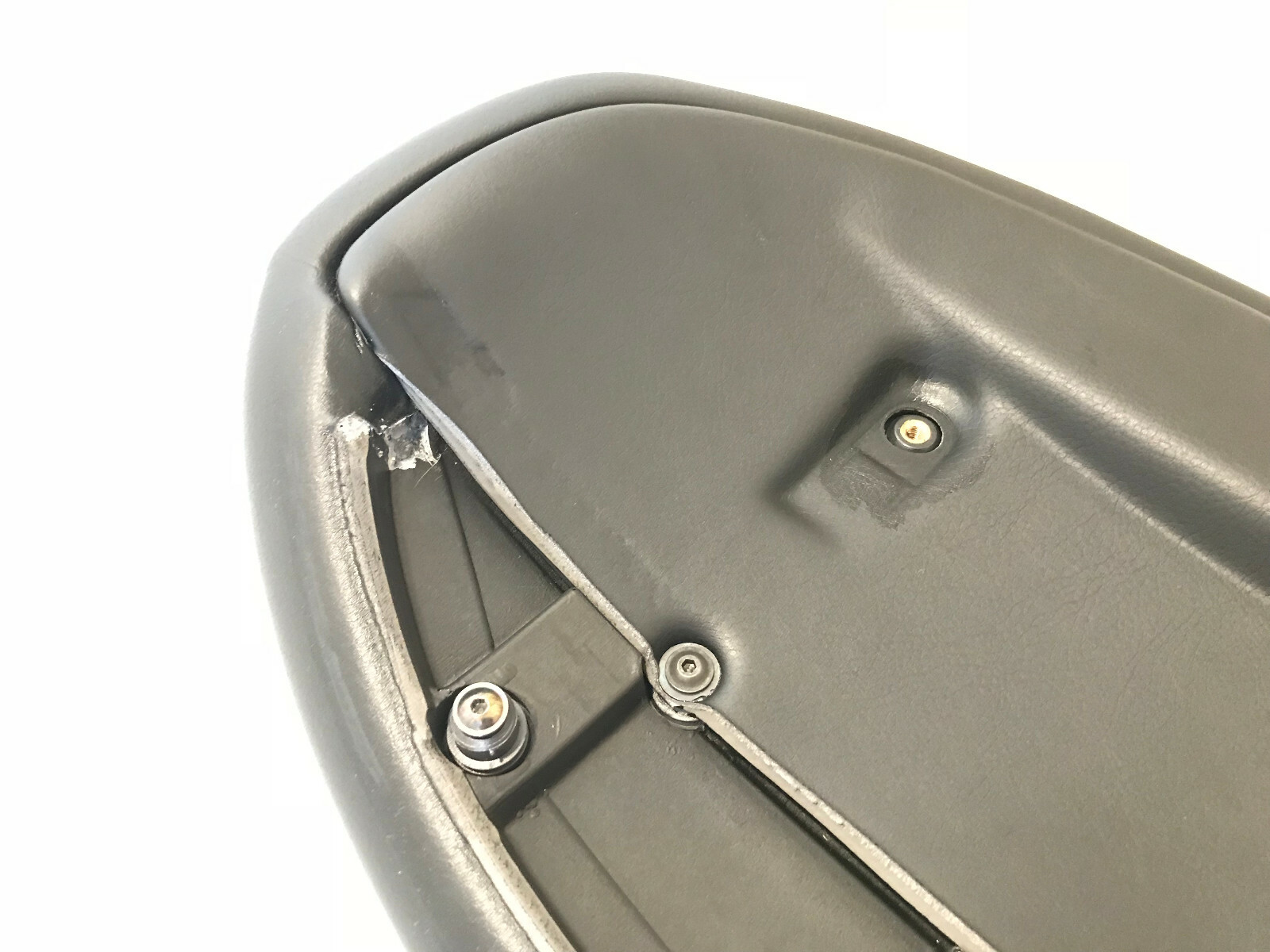 2007 MASERATI QUATTROPORTE M139 LEFT FRONT CLUSTER DASH COVER PANEL BLACK.