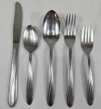 Capri USA Stainless Flatware Service Set Silverware Fork Spoon Knife Dinner 6 7"