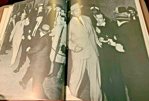 THE TORCH IS PASSED The Associated Press Story of the Death of a President VTG - Picture 8 of 10
