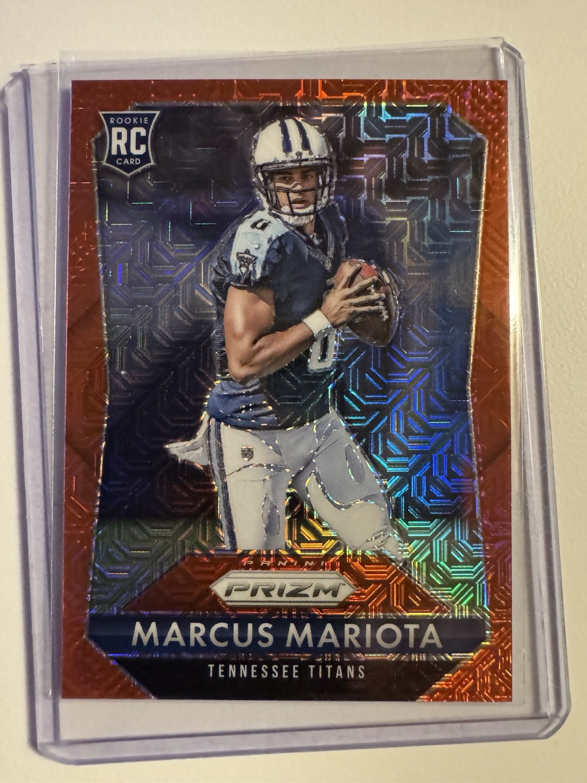 2015 Marcus Mariota RED MOJO PRIZM #/99 RC!! Nice Card! Rare! 🔥