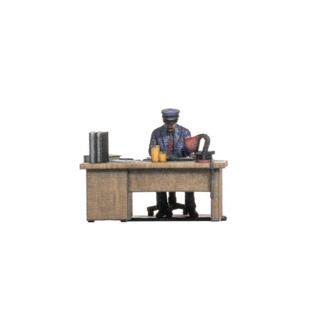 Noch 10220 HO/OO Gauge Railway Official at his Desk 3D Master Figure