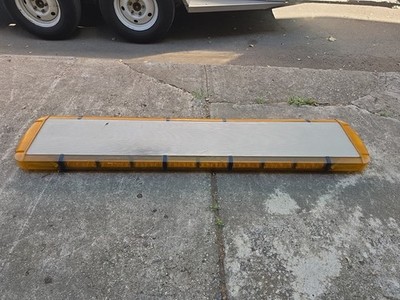 #5437 Wheelen Liberty Edge 60''  STROBE LIGHTBAR ''WORKING -YEAR 2016''