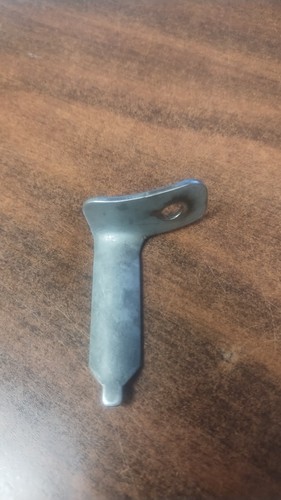 Crabtree Evelyn Metal ONE (1) Used Key For Bracket