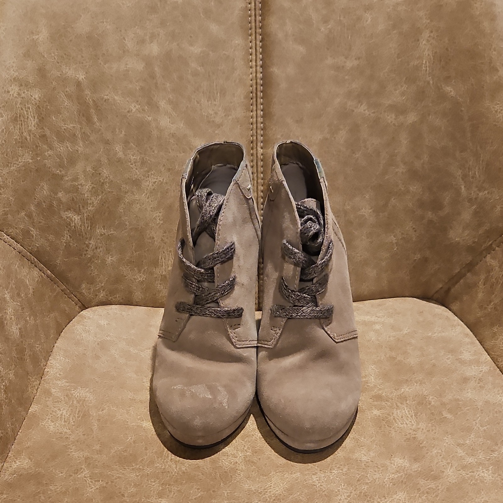 Dolce Vita Gael Taupe Suede Lace-Up Wedge Bootie Round Toe Size 8