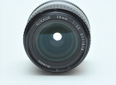 フード付き美品　Nikon Ai-s AIS Nikkor 28mm f/3.5 Nikon AIS NIKKOR 28mm F3.5 Wide Angle Manual Focus Lens SN 2111515