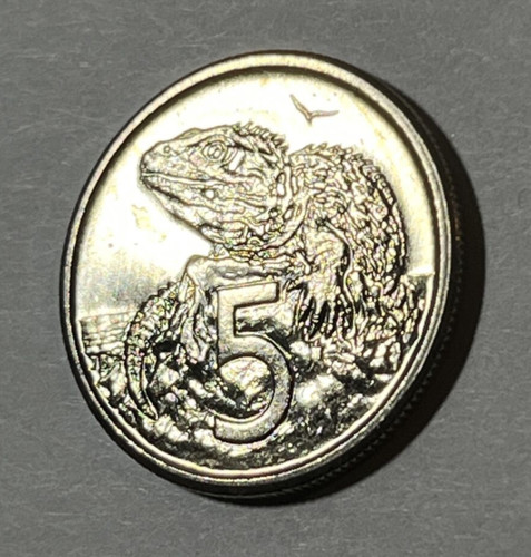 1982 New Zealand 5 cents Coin Tuatara Lizard Animal Wildlife
