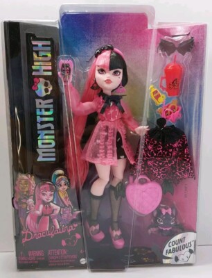 Monster High Draculaura Generation Fangtastic Vampire Mattel 2022 NEW Doll