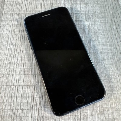 Apple iPhone 7 A1660 32GB Black Carrier Unlocked Clean ESN Tested