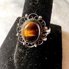 Genuine Tigers Eye Cabochon 925 Sterling Silver Ring Delicate Filigree Detail