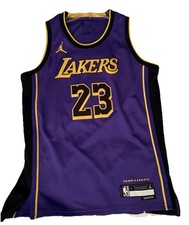 Los Angeles Lakers LeBron James 23 Jersey Boys L 14-16 Dri-Fit Statement Edition