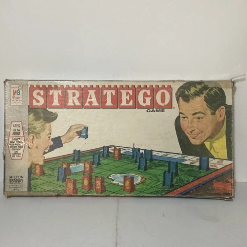 Stratego Vintage Board Game 1961 Milton Bradley No 4916 Complete