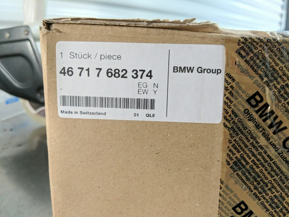 BMW K1200 LT 2005 ABS estriba de pasajero derecho cromada 46717682374 Foto 3 de 3