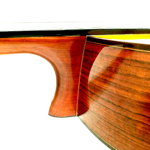 MINT Yamaha CG 151S Classical guitar  NICE Rare Exotic "AFRICAN ROSEWOOD" + Case