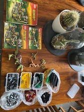 Lego dinosaure QG de défense contre les dinosaures 5887