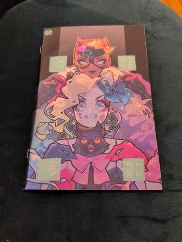 CATWOMAN #68 FOIL ROSE BESCH EXCLUSIVE HARLEY QUINN 1