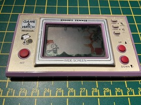 Nintendo GAME & WATCH SNOOPY TENNIS SP-30 (1982) &ndash; Vintage Handheld Console