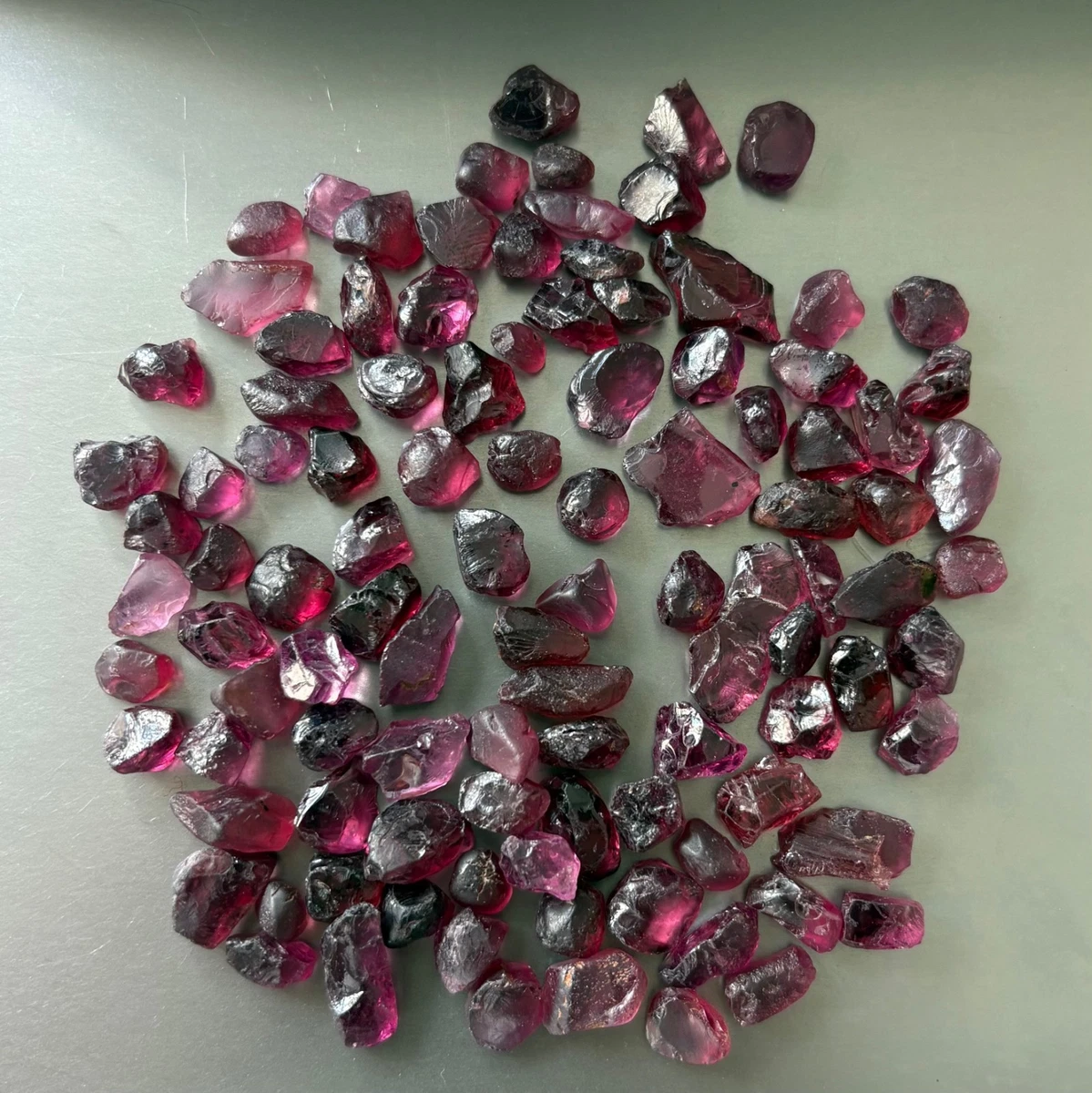 Exceptionnelle Rhodolite Rose Pourpre D'Afrique 0.83 Carat - Pierre Naturelle