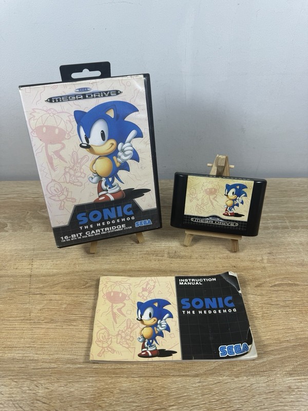 Sega Mega Drive Sonic The Hedgehog - Complete In Box (CIB)