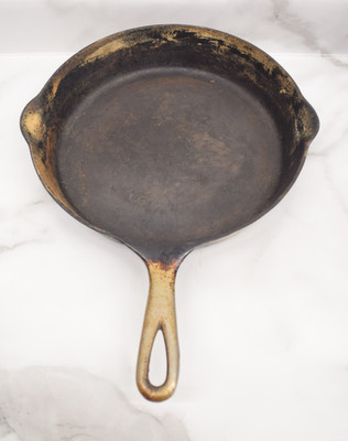 Vintage Griswold No. #8, 704G Cast Iron Skillet Erie PA U.S.A.