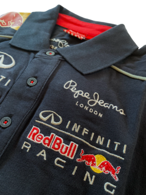 【極美品】2013年 レッドブル F1 チームライン ポロシャツ ベッテル4連覇 極美品】2013年 レッドブル F1 チームライン ポロシャツ ベッテル4連覇